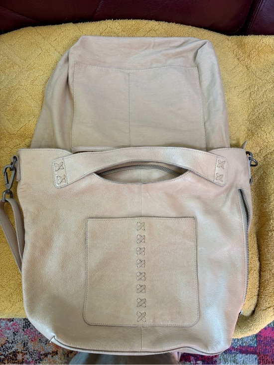 Women’s Soft Leather Latico honey Nala.